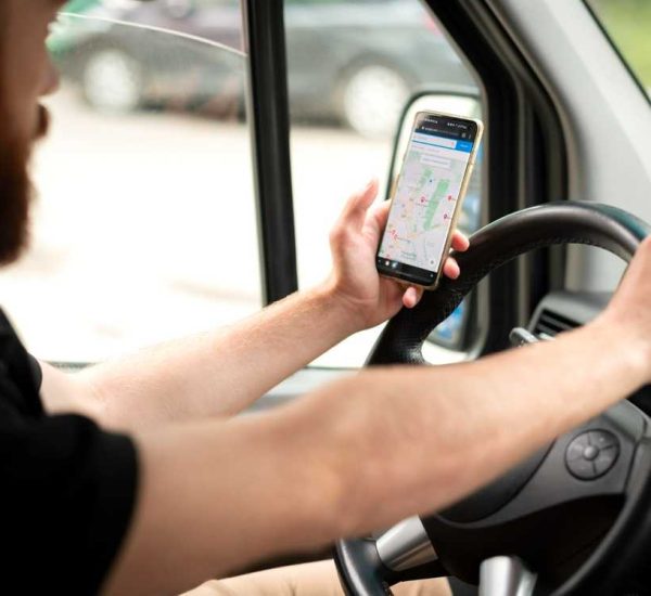 Why Quick Navigation Decisions Matter During Busy Travel